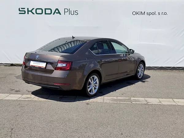 Škoda Octavia Style Extra 2,0 Tdi 110 Kw DSG - foto 2