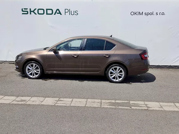 Škoda Octavia Style Extra 2,0 Tdi 110 Kw DSG - foto 3