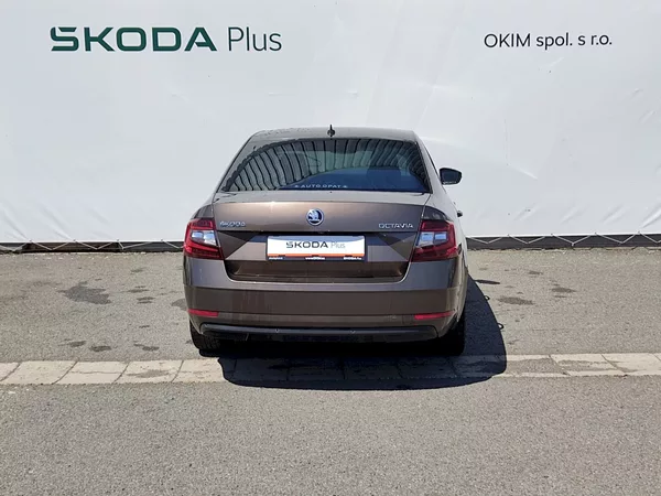 Škoda Octavia Style Extra 2,0 Tdi 110 Kw DSG - foto 34