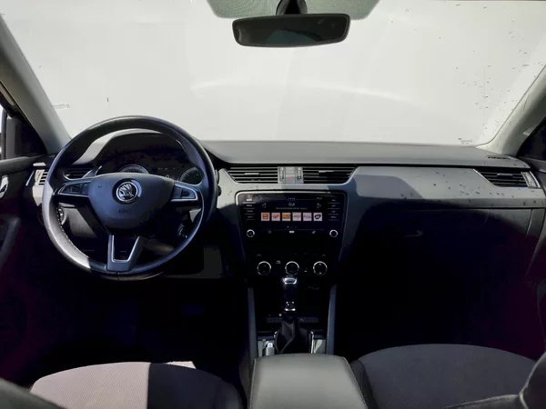 Škoda Octavia Style Extra 2,0 Tdi 110 Kw DSG - foto 5