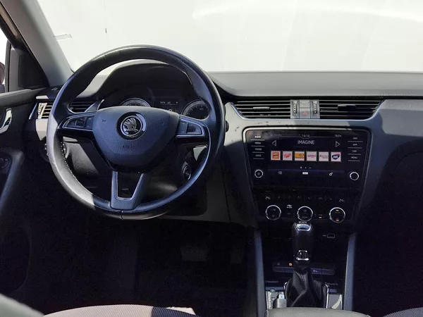Škoda Octavia Style Extra 2,0 Tdi 110 Kw DSG - foto 6