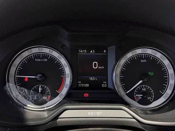 Škoda Octavia Style Extra 2,0 Tdi 110 Kw DSG - foto 7