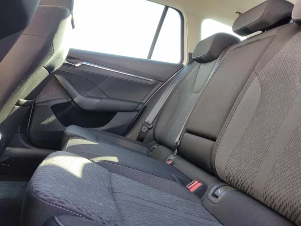 Škoda Octavia COMBI STYLE 2.0TDI 85kW 6°MP - foto 27