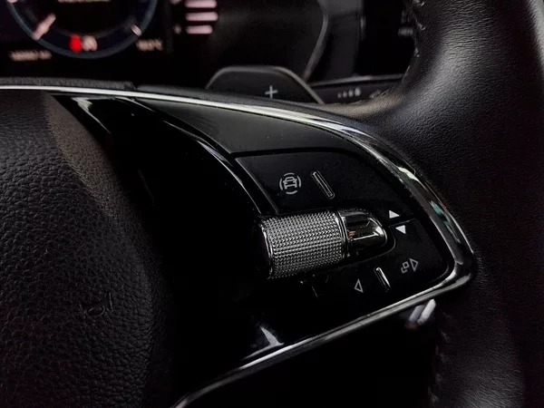 Škoda Octavia Combi Ambition 2,0 Tdi 110 Kw - foto 30
