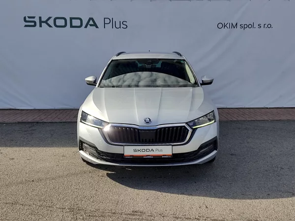 Škoda Octavia Combi Ambition 2,0 Tdi 110 Kw - foto 4
