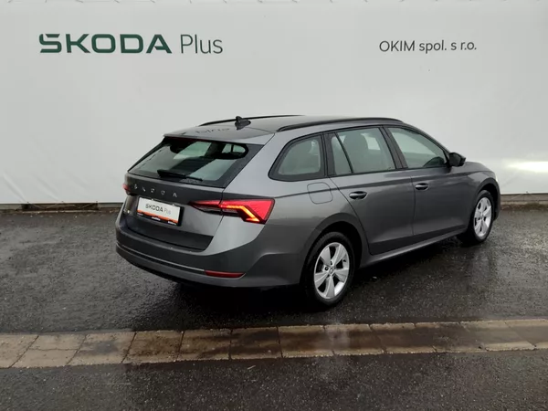 Škoda Octavia Combi Ambition 2,0 Tdi 110 Kw - foto 2