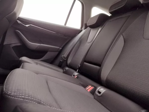 Škoda Octavia Combi Ambition 2,0 Tdi 110 Kw - foto 22