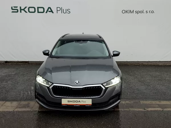 Škoda Octavia Combi Ambition 2,0 Tdi 110 Kw - foto 4