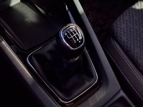 Škoda Octavia Combi Style Comfort 2,0 tdi 11 - foto 24