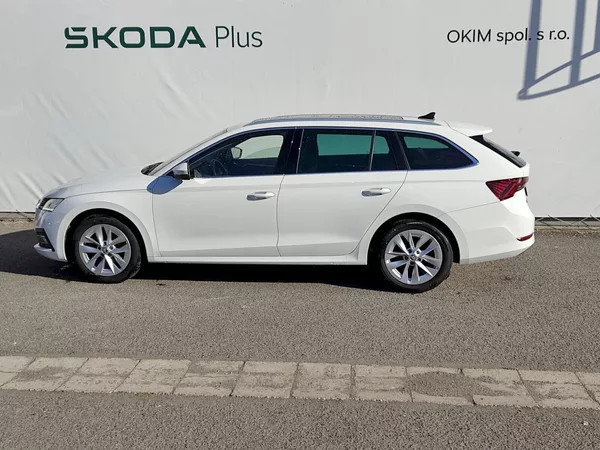 Škoda Octavia Combi Style Comfort 2,0 tdi 11 - foto 3
