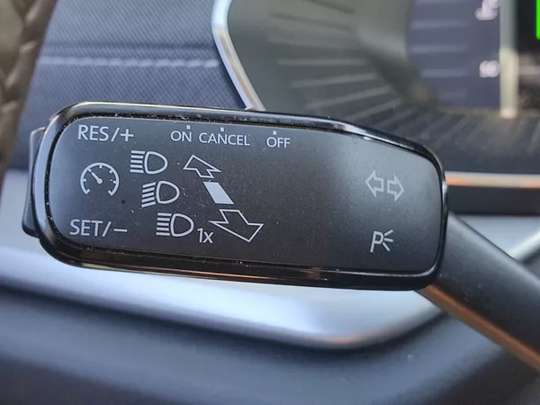 Škoda Octavia Combi Style Comfort 2,0 tdi 11 - foto 33