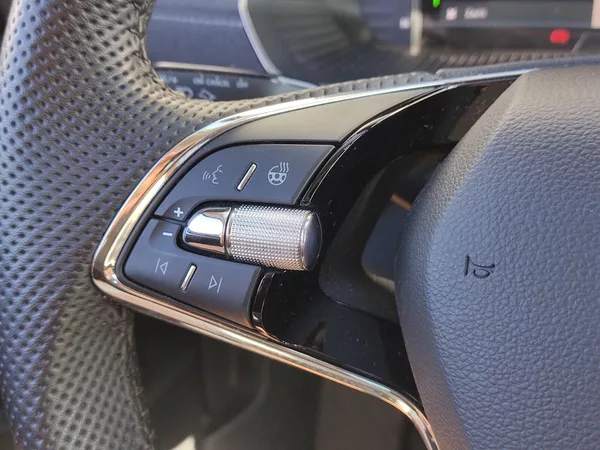 Škoda Octavia Combi Style Comfort 2,0 tdi 11 - foto 34