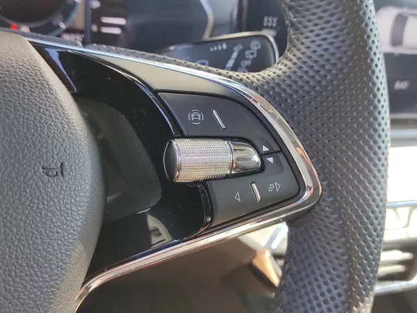 Škoda Octavia Combi Style Comfort 2,0 tdi 11 - foto 35