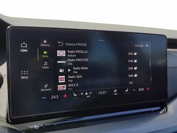 Škoda Octavia Combi Ambition Plus 2,0 Tdi 11 - foto 18