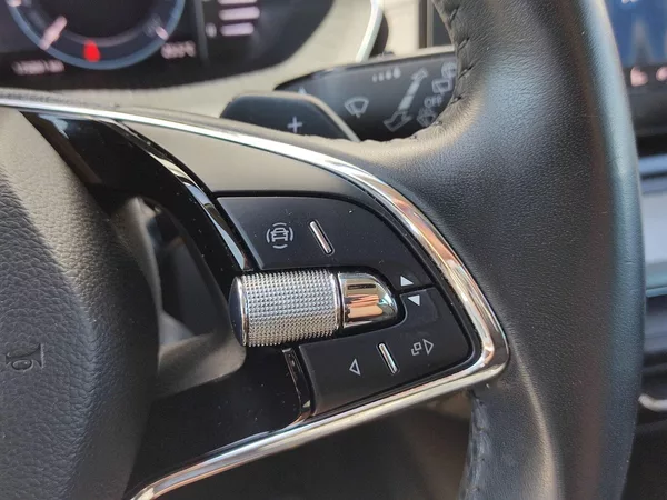 Škoda Octavia Combi Ambition Plus 2,0 Tdi 11 - foto 30