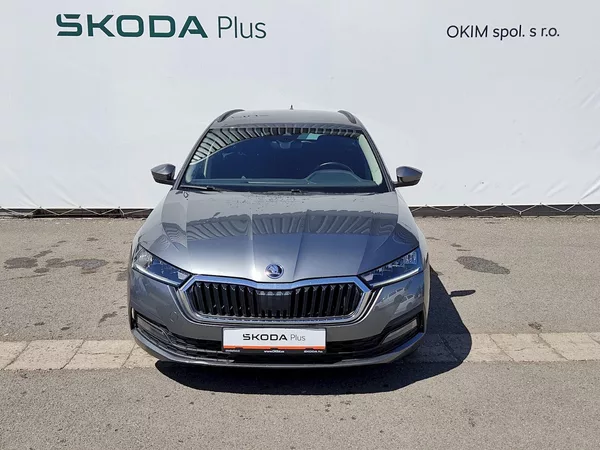 Škoda Octavia Combi Ambition Plus 2,0 Tdi 11 - foto 4