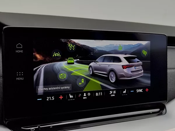 Škoda Octavia Combi Style 2,0 Tdi DSG Pan - foto 12