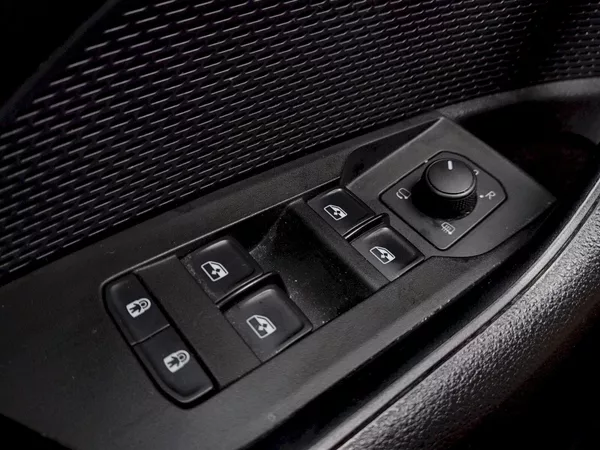 Škoda Octavia Combi Style 2,0 Tdi DSG Pan - foto 26