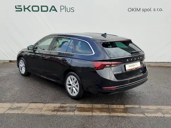 Škoda Octavia Combi Style 2,0 Tdi DSG Pan - foto 35