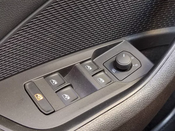 Škoda Octavia combi Ambition Plus 1,5 Tsi - foto 24