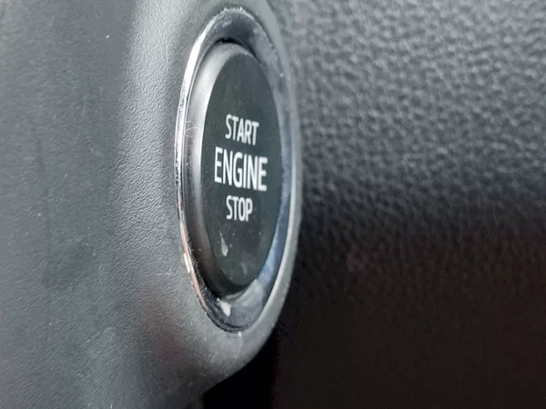 Škoda Octavia combi SportLine 2,0 tdi 110 Kw - foto 32