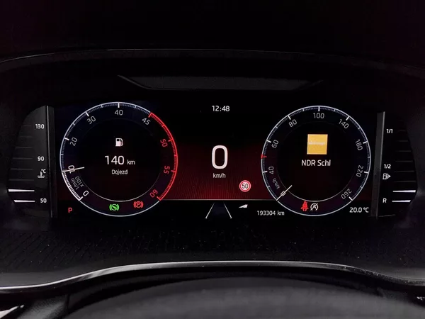 Škoda Octavia combi SportLine 2,0 tdi 110 Kw - foto 7