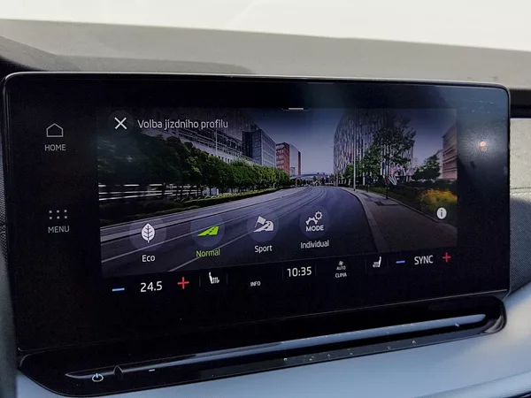 Škoda Octavia Style Plus 2,0 Tdi 110 Kw DSg - foto 18