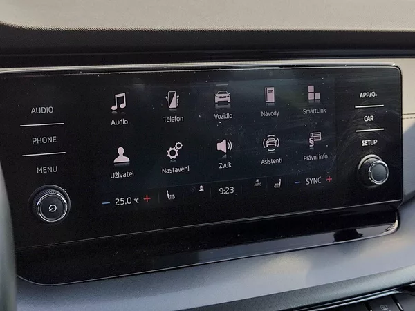Škoda Octavia Combi Ambition Plus 2,0 Tdi 11 - foto 10