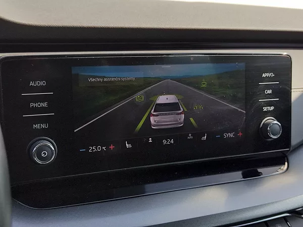 Škoda Octavia Combi Ambition Plus 2,0 Tdi 11 - foto 12