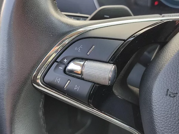 Škoda Octavia Combi Ambition Plus 2,0 Tdi 11 - foto 25