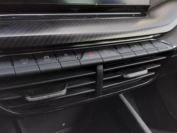 Škoda Octavia combi RS 2,0 Tdi 147 Kw DSG - foto 22