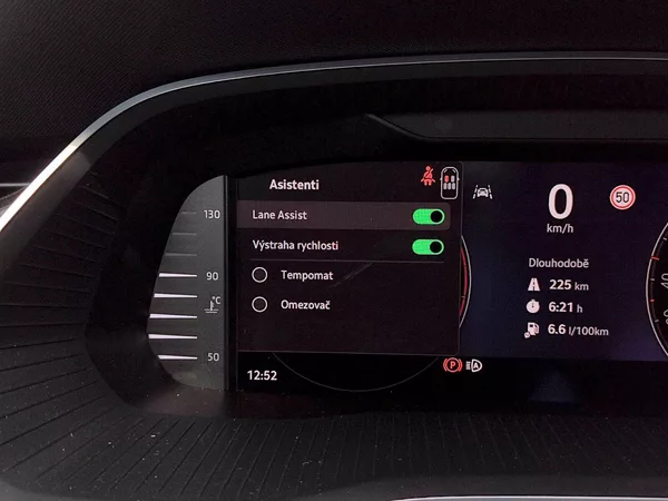 Škoda Octavia Combi Selection 1,5 Tsi 110 Kw - foto 10
