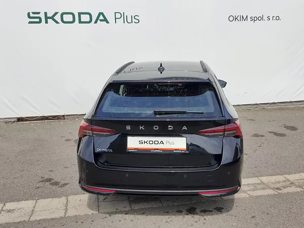 Škoda Octavia Combi Selection 1,5 Tsi 110 Kw - foto 37