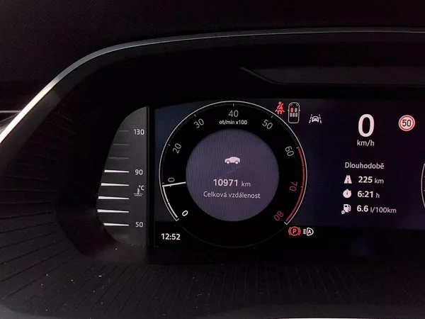 Škoda Octavia Combi Selection 1,5 Tsi 110 Kw - foto 9