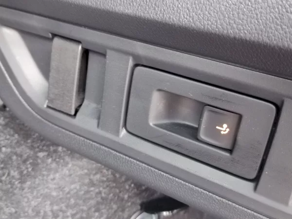 Škoda Octavia Combi Selection 2,0 Tdi 110 Kw - foto 29