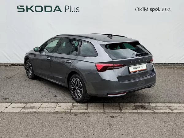 Škoda Octavia Combi Selection 2,0 Tdi 110 Kw - foto 31