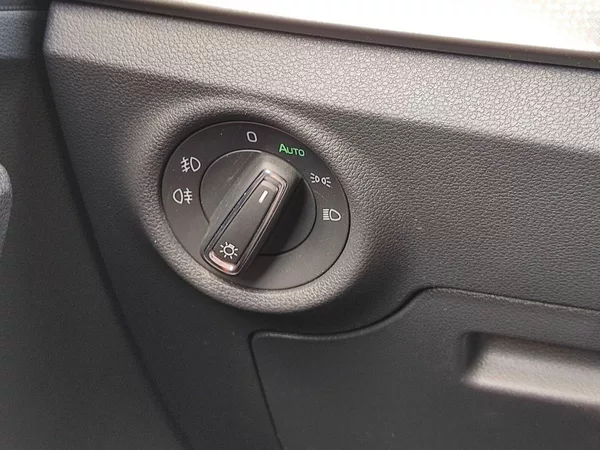 Škoda Scala Style Extra 1,5 Tsi 110 Kw Taž - foto 26