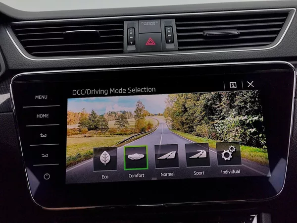 Škoda Superb SportLine 2,0 tsi 200 Kw DSG 4 - foto 13