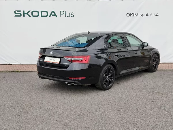Škoda Superb SportLine 2,0 tsi 200 Kw DSG 4 - foto 2