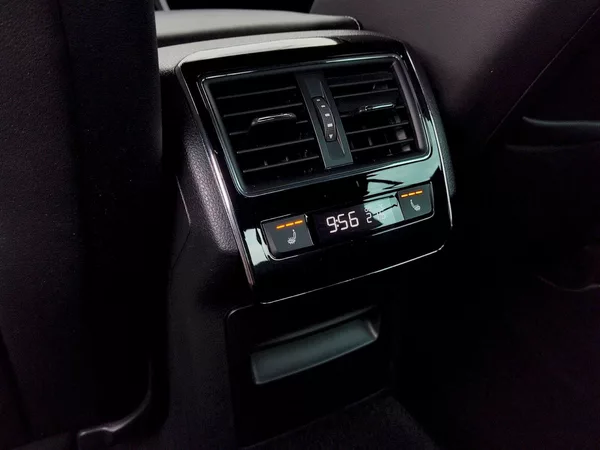 Škoda Superb SportLine 2,0 tsi 200 Kw DSG 4 - foto 24