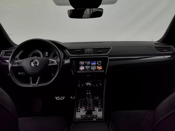 Škoda Superb SportLine 2,0 tsi 200 Kw DSG 4 - foto 5