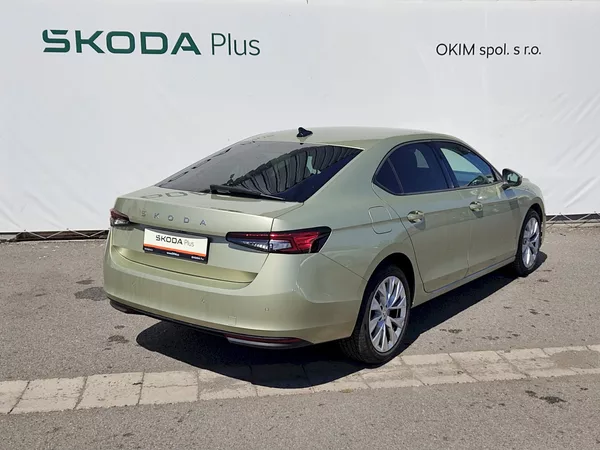 Škoda Superb Selection 2,0 Tdi 110 Kw DSG - foto 2