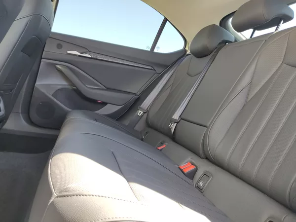 Škoda Superb Selection 2,0 Tdi 110 Kw DSG - foto 28