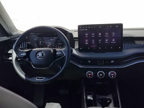 Škoda Superb Selection 2,0 Tdi 110 Kw DSG - foto 6