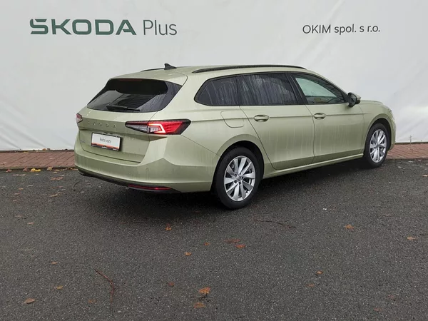 Škoda Superb Combi Selection 2,0 Tdi 110 Kw - foto 2