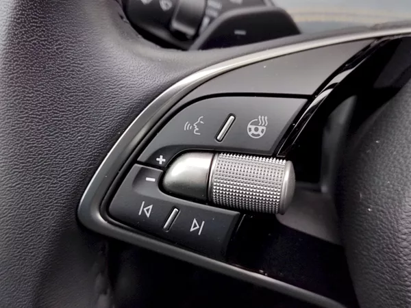 Škoda Superb Combi Selection 2,0 Tdi 110 Kw - foto 28