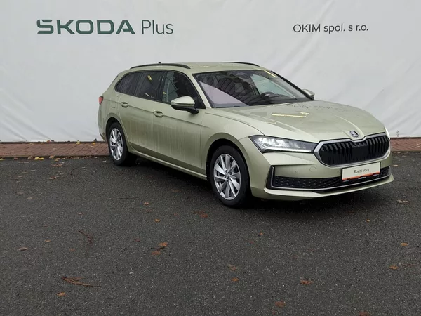 Škoda Superb Combi Selection 2,0 Tdi 110 Kw - foto 31