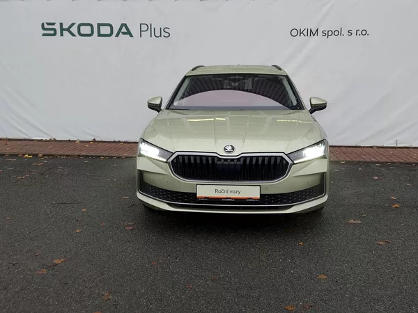 Škoda Superb Combi Selection 2,0 Tdi 110 Kw - foto 4