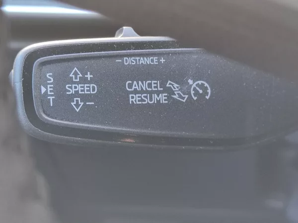 Škoda Superb Selection 2,0 Tdi 110Kw DSg - foto 27
