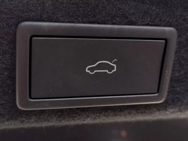Škoda Superb Selection 2,0 Tdi 110Kw DSg - foto 34